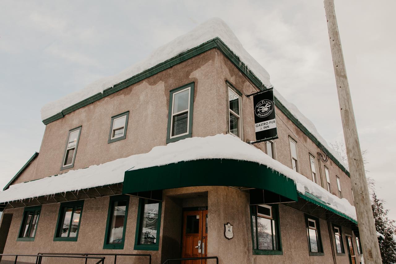 The Flying Steamshovel Inn Росленд Екстериор снимка